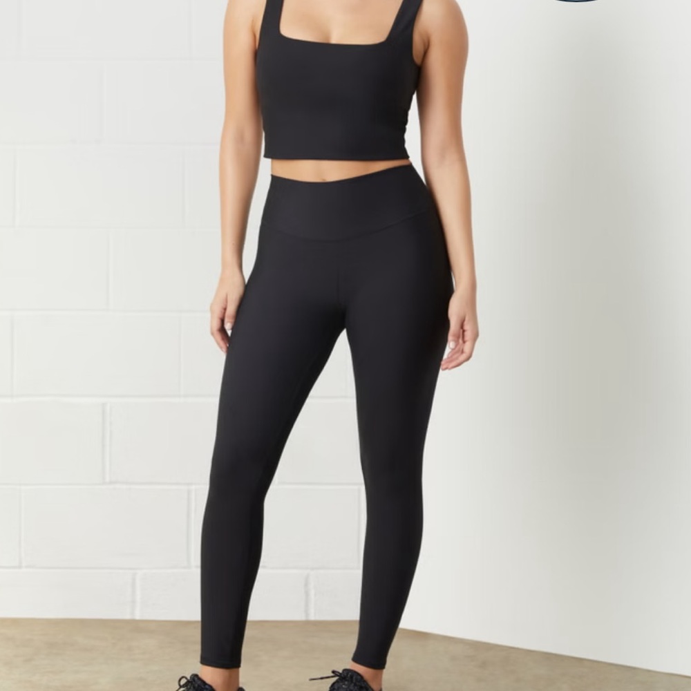YPB sculptLUX 7/8-Length Legging. Color: Onyx